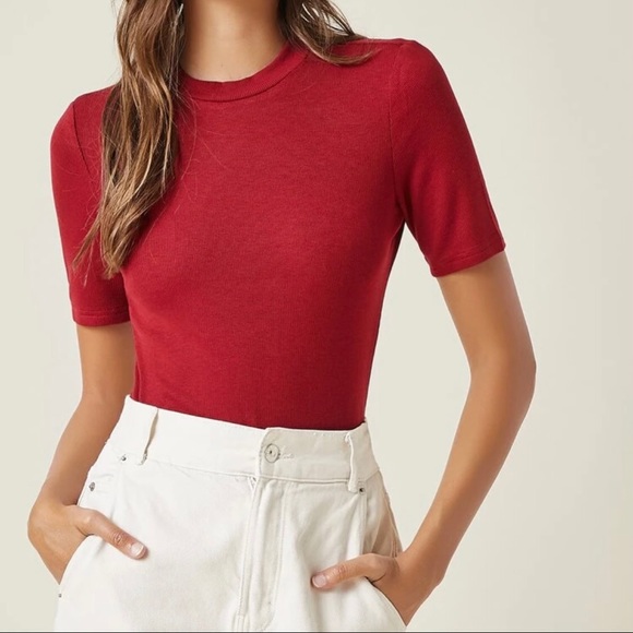 basic solid red tee - Picture 3 of 3